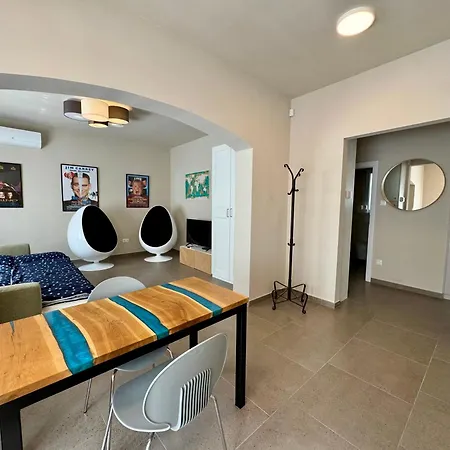 Emma Casa Apartmant Free Private Parking With Ev Supply Availability アパート *