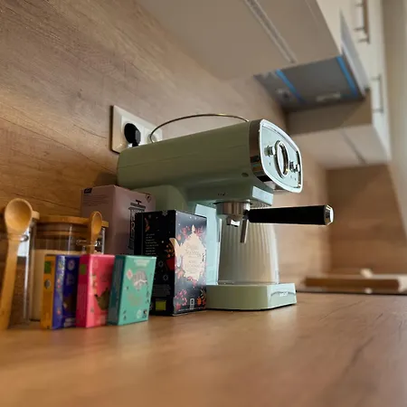 Emma Casa Apartmant Free Private Parking With Ev Supply Availability アパート